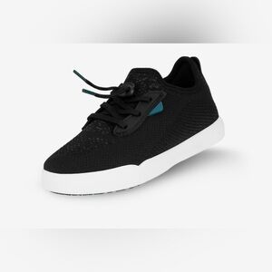 VESSI 100% WATERPROOF Kids Weekend Sneaker Unisex in size J1